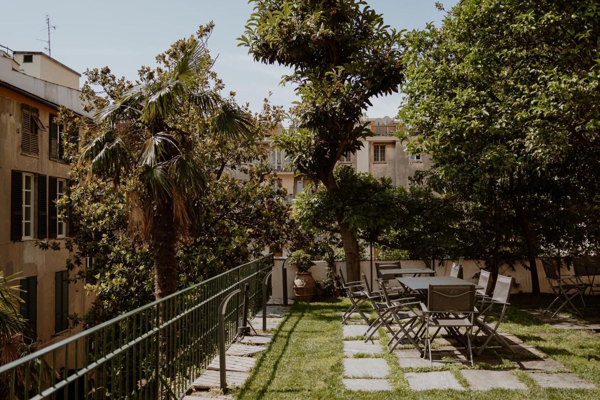 Il Giardino Della Tartaruga Hotel Genoa Exterior photo